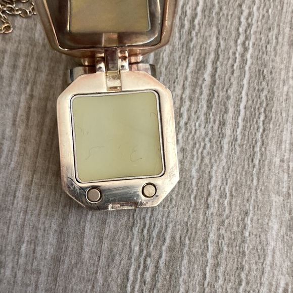 Victoria secret bombshell necklace solid fragrance. - Picture 3 of 6